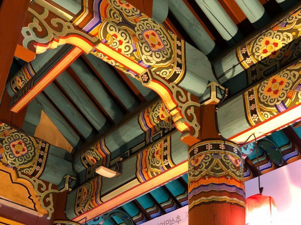 Want to visit Korean style night market? Visit 1890 Namsan Valley Night Marekt!