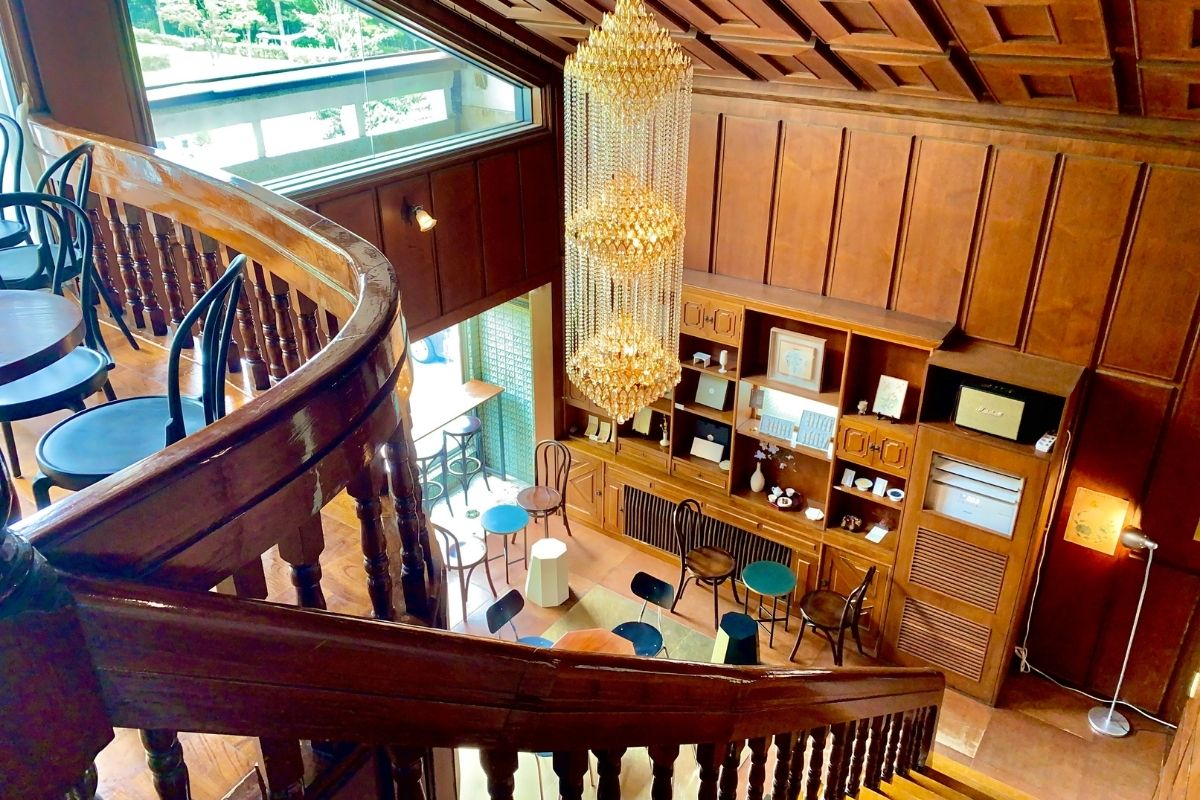 韓国、韓国旅行、韓国観光、ソウル、ソウル旅行、弘大、ホンデ、延南洞、ヨンナムドン、韓国カフェ、ソウルカフェ、延南洞カフェ、おすすめ、人気、SNS、写真映え、韓国デザート