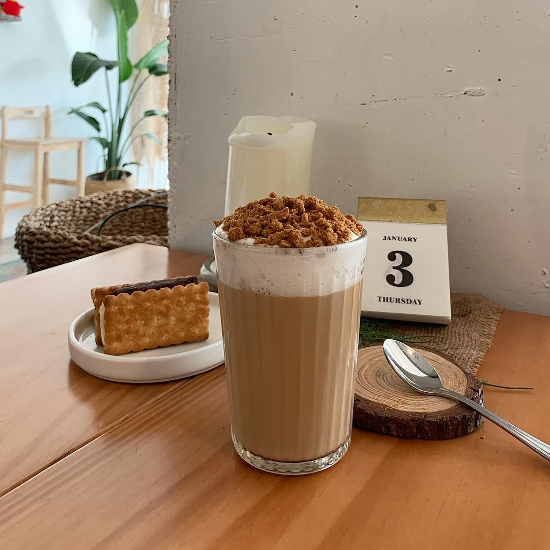 Creatrip | Cafe Guide | YEONNAMDONG