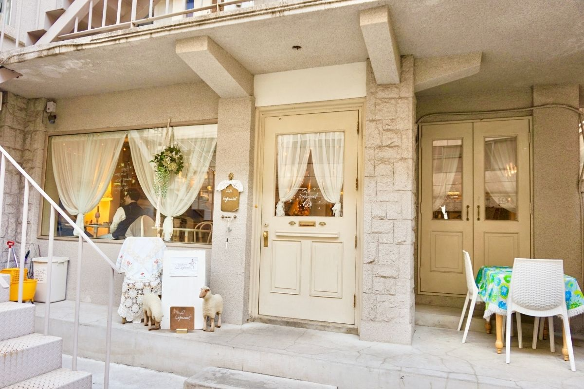 韓国、韓国旅行、韓国観光、ソウル、ソウル旅行、弘大、ホンデ、延南洞、ヨンナムドン、韓国カフェ、ソウルカフェ、延南洞カフェ、おすすめ、人気、SNS、写真映え、韓国デザート