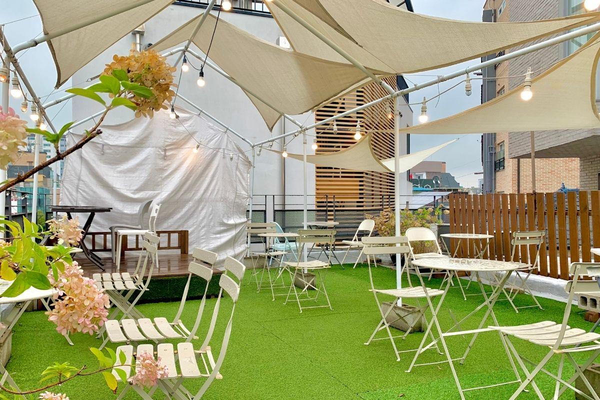 Yeonnamdong Cafe Guide: MERITREE  메리트리