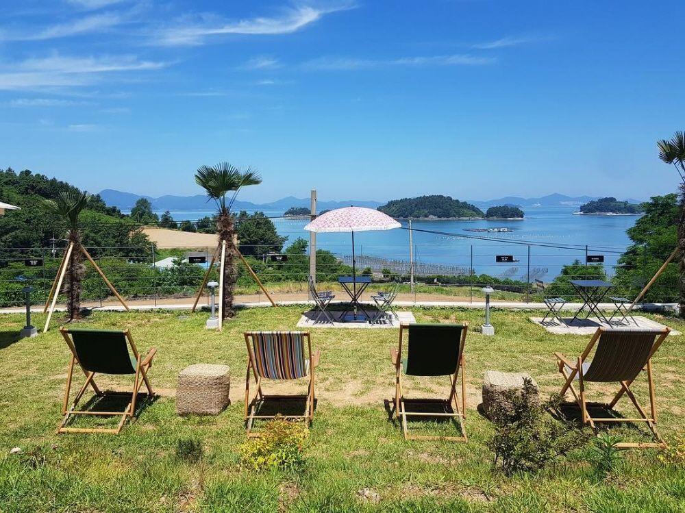 Must Visit Attractions and Cafes at Yeosu (7 Each)