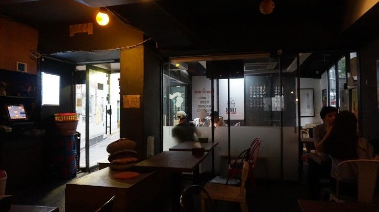 Great bars  | Hongdae 9 great bars where you could get drunk with your friends