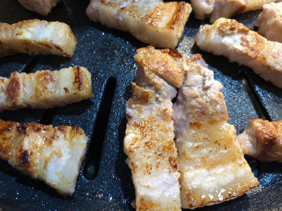 Sfaturi alimentare Hongdae: 7 tot ce puteți mânca grătar coreean de porc / vită pe care iubitorii de carne nu îl pot rata!