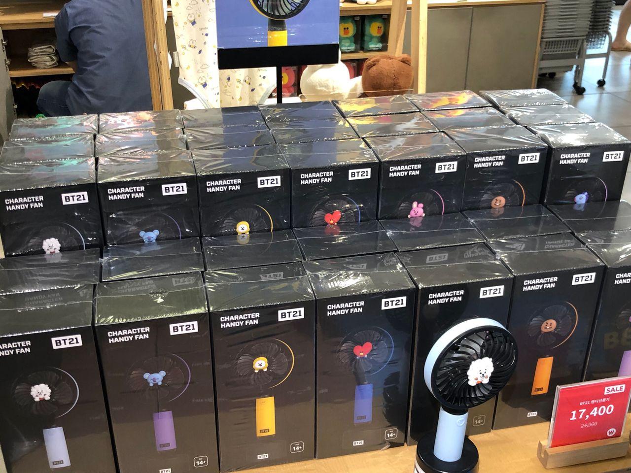 【Myeongdong Shopping】Summer clothing is on the market! Myeongdong Young Plaza visit