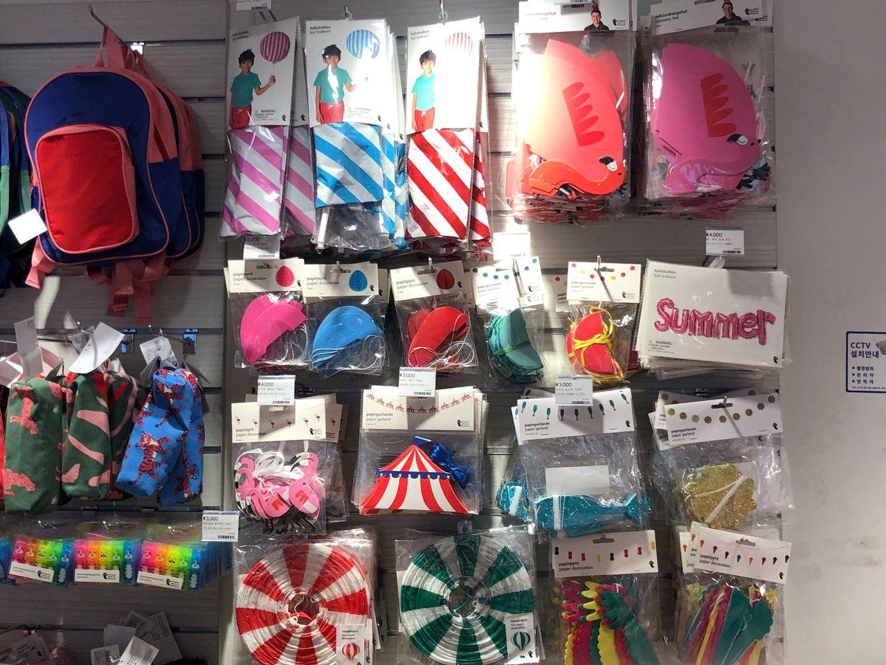 【Myeongdong Shopping】Summer clothing is on the market! Myeongdong Young Plaza visit