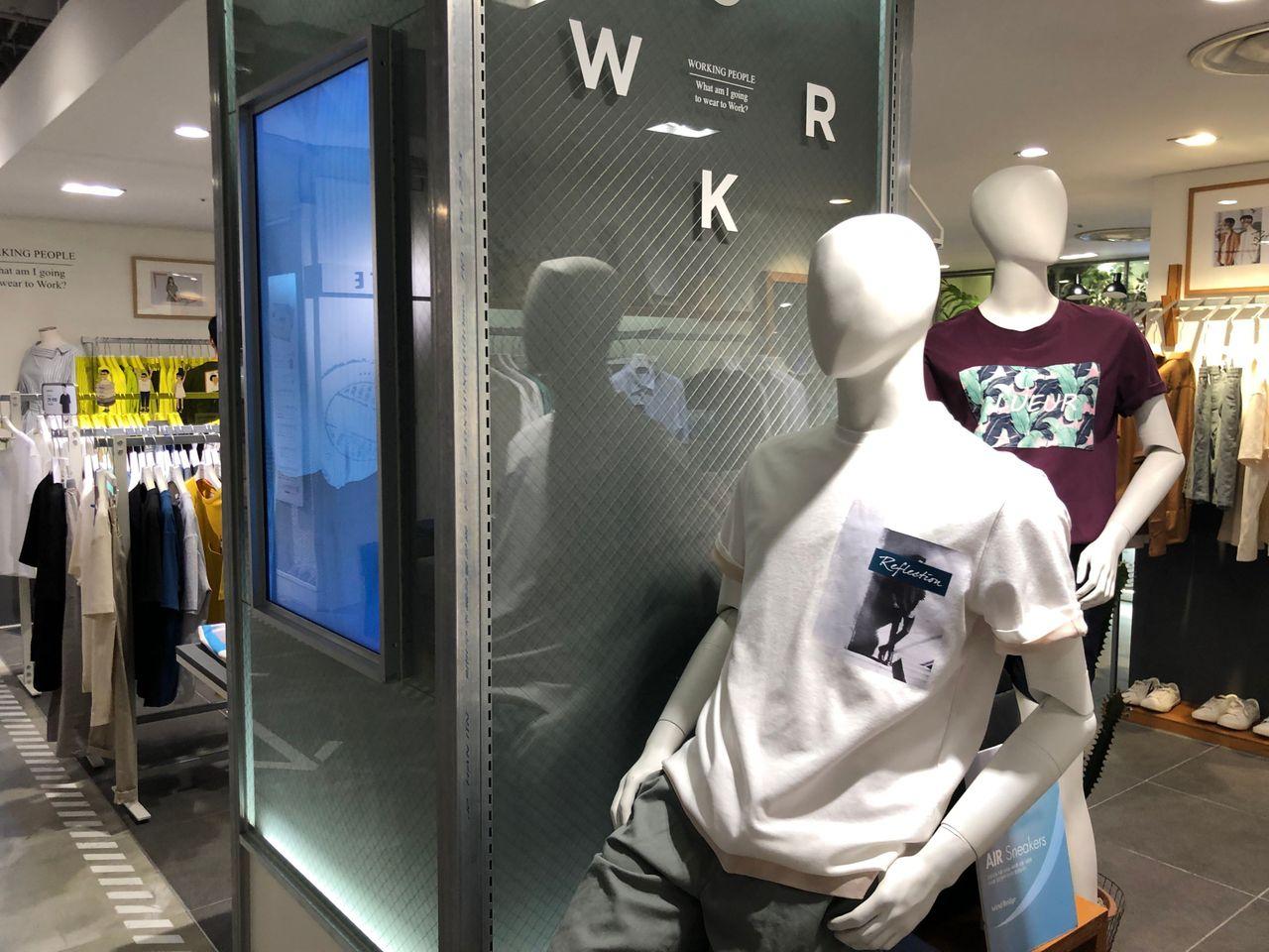 【Myeongdong Shopping】Summer clothing is on the market! Myeongdong Young Plaza visit