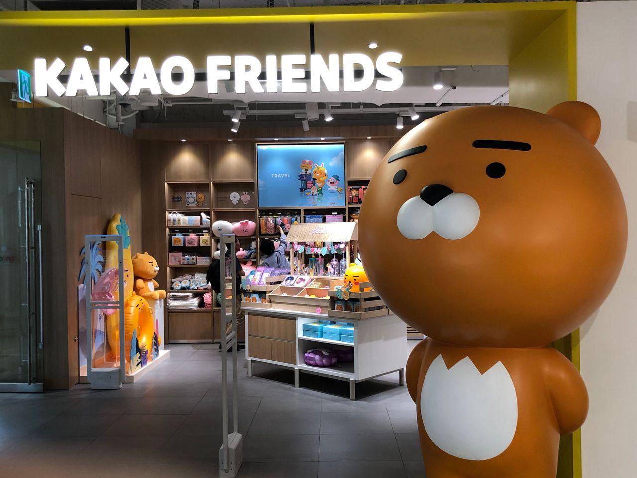 【Myeongdong Shopping】Summer clothing is on the market! Myeongdong Young Plaza visit