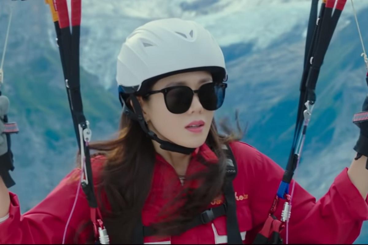 Winter Activities In Korea: Paragliding, Yoon Seri - Crash Landing On You