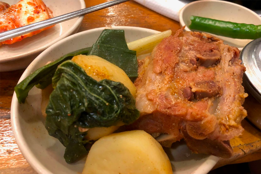 東廟24小時馬鈴薯排骨湯 推薦