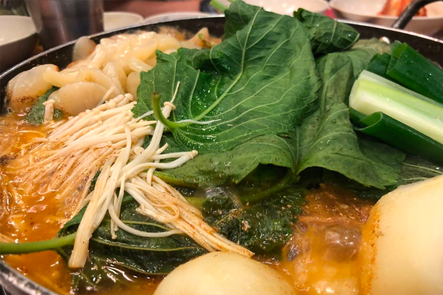 東大門美食 韓國 東廟24小時馬鈴薯排骨湯