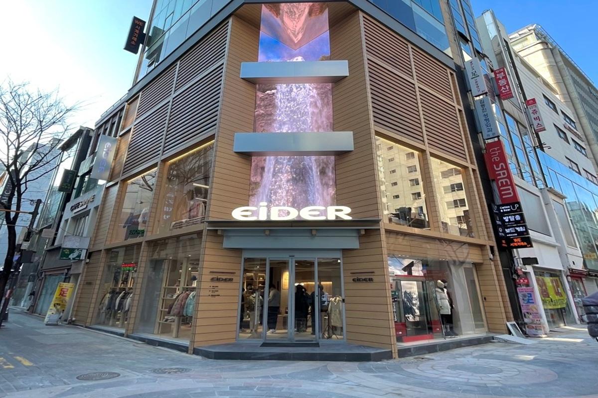 EIDER シャモニー明洞店嘅户外服裝區