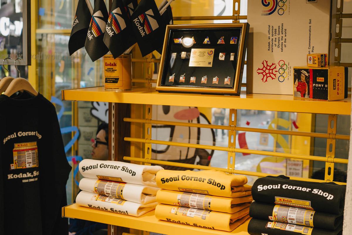 Kodak CENTER SHOP 明洞店內或者服飾產品