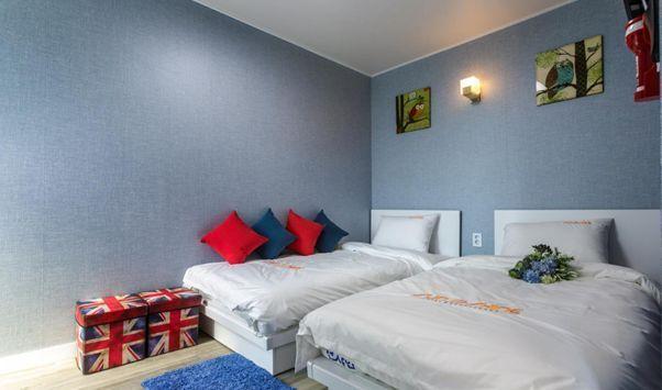 Top 8 Reasons To Stay At Myeongdong