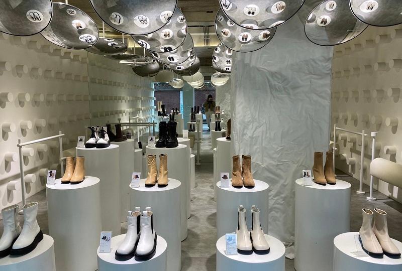 韓国、韓国旅行、韓国観光、ソウル旅行、弘大、ホンデ、ショッピング、韓国コスメ、オリーブヤング、若者、ホットスポット、韓国ファッション、韓国雑貨、小物、韓国アクセサリー