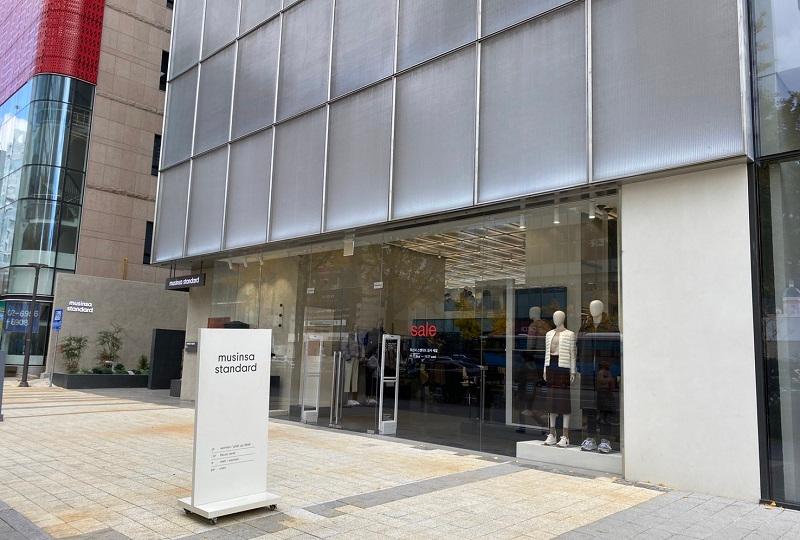 韓国、韓国旅行、韓国観光、ソウル旅行、弘大、ホンデ、ショッピング、韓国コスメ、オリーブヤング、若者、ホットスポット、韓国ファッション、韓国雑貨、小物、韓国アクセサリー