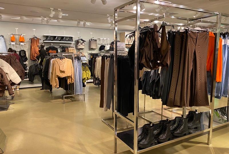 韓国、韓国旅行、韓国観光、ソウル旅行、弘大、ホンデ、ショッピング、韓国コスメ、オリーブヤング、若者、ホットスポット、韓国ファッション、韓国雑貨、小物、韓国アクセサリー