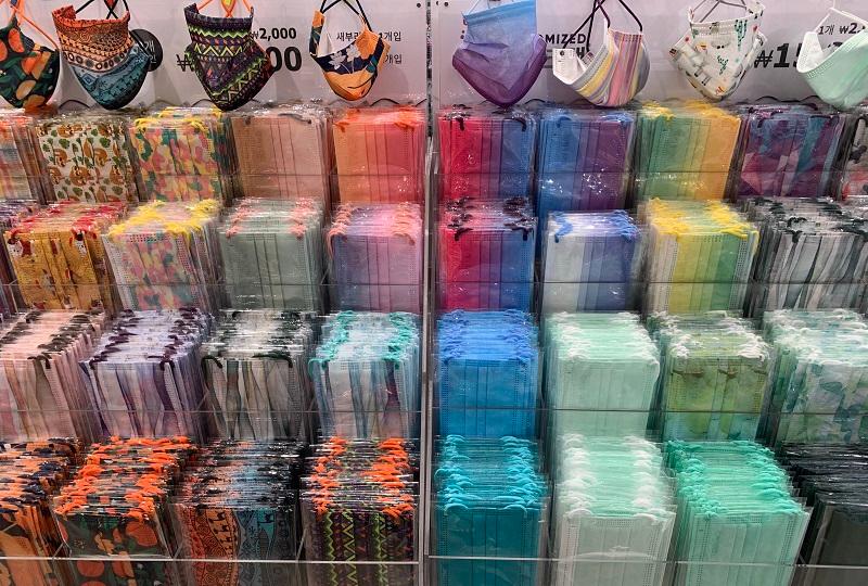 韓国、韓国旅行、韓国観光、ソウル旅行、弘大、ホンデ、ショッピング、韓国コスメ、オリーブヤング、若者、ホットスポット、韓国ファッション、韓国雑貨、小物、韓国アクセサリー