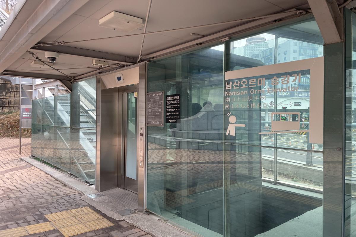 韓国、韓国旅行、韓国観光、ソウル、ソウル旅行、南山公園、ソウルタワー南山ケーブルカー、明洞、龍山、ドラマロケ地