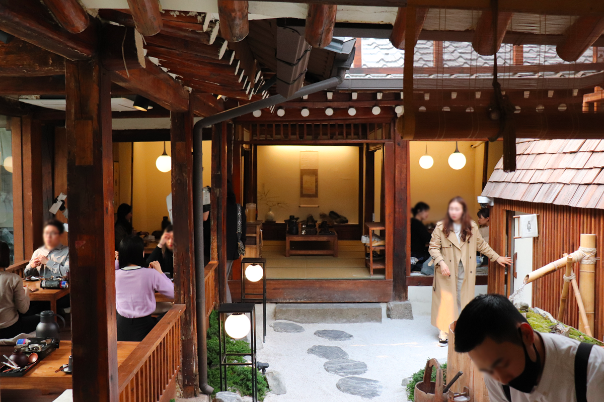 韓国旅行、韓国おすすめスポット、ホットプレイス、人気スポット、ソウル旅行、ソウルカフェ、ソウルグルメ、文来、ソンリダンキル、ヨンリダンキル、乙支路、益善洞