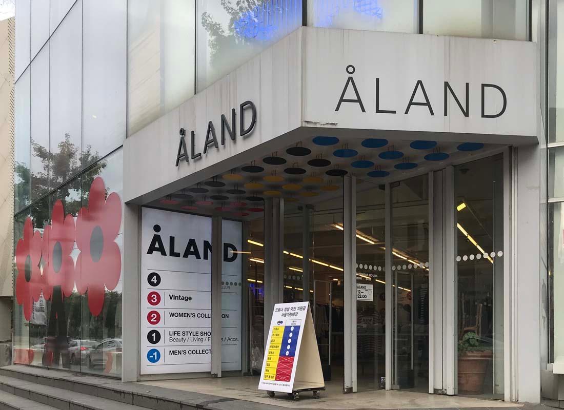 Sinsa-Apgujeong Shopping: ÅLAND