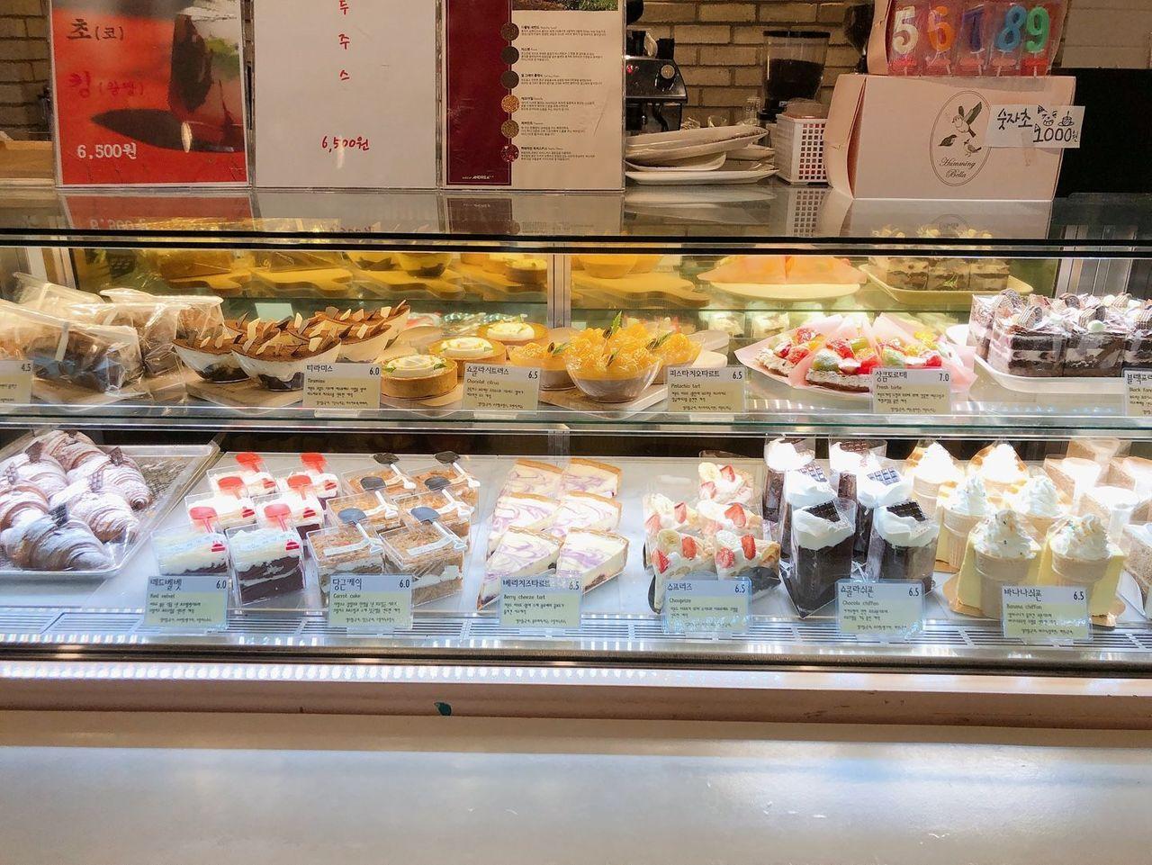 Hongdae Yeonnam Cafe (10% Off)