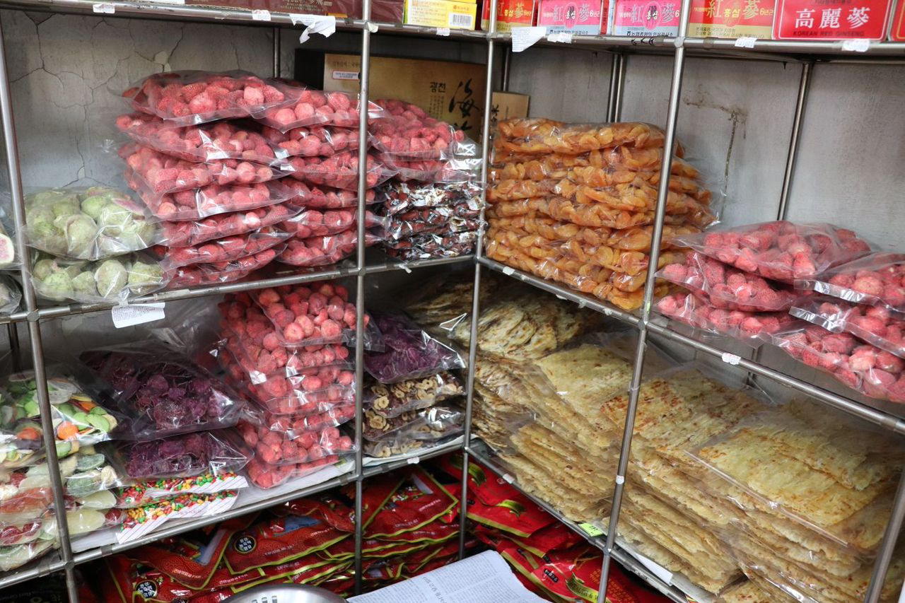 Entrance of Hoehyun Station Exit 5, the closest subway exit to Namdaemun Market.