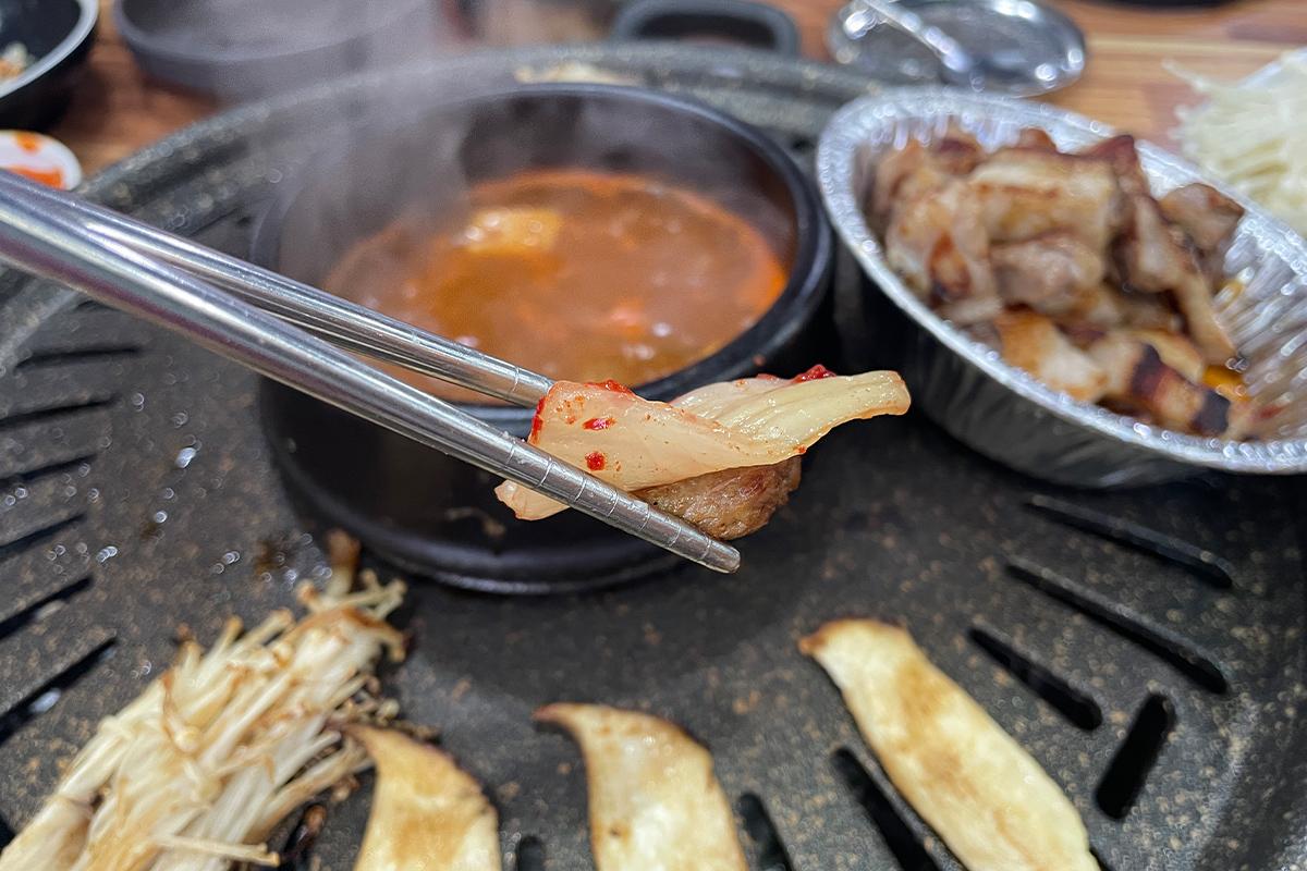 韓国旅行 韓国グルメ旅行 韓国グルメ 明洞グルメ店 明洞 オントリセンコギ サムギョプサル食べ放題