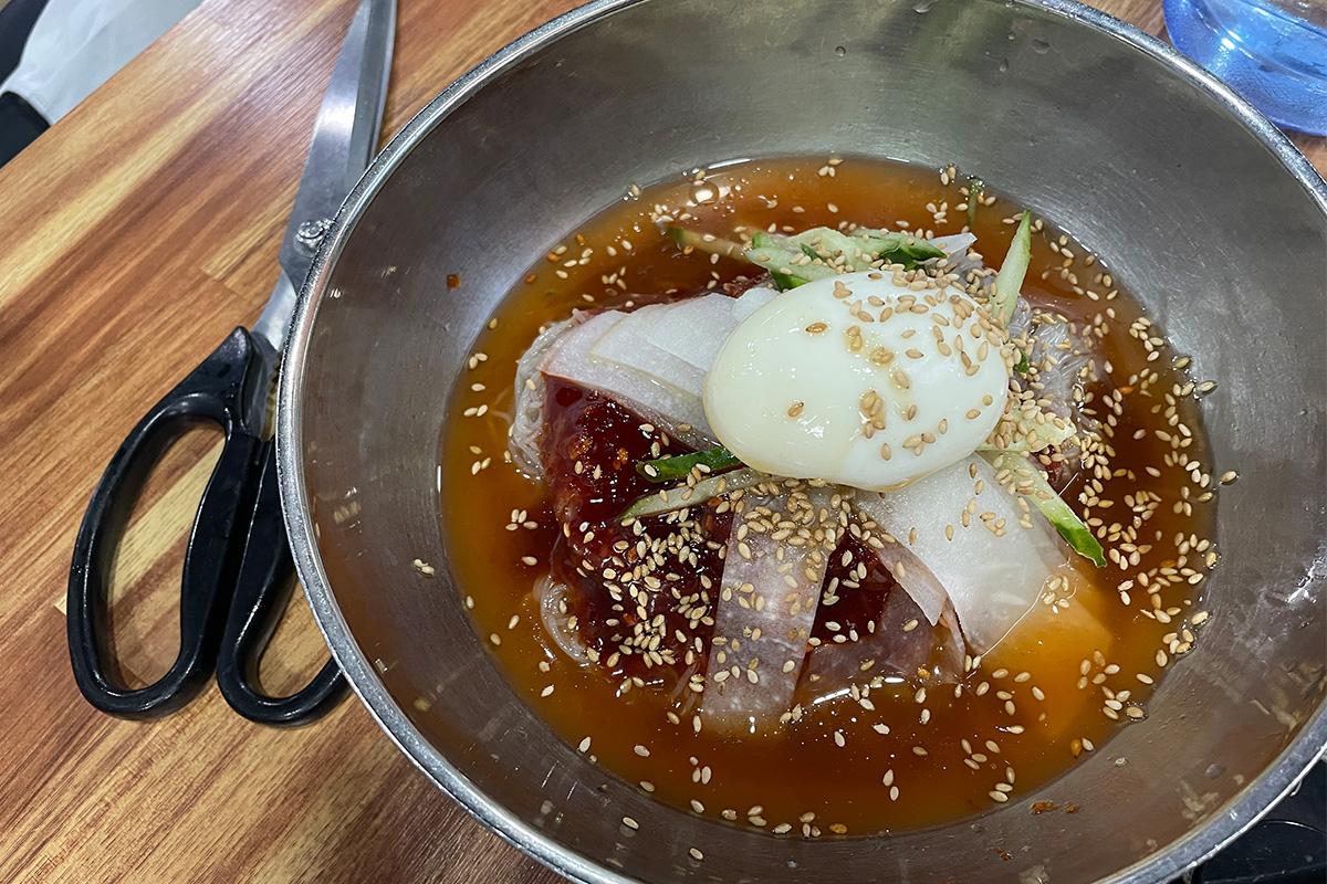 韓国旅行 韓国グルメ旅行 韓国グルメ 明洞グルメ店 明洞 オントリセンコギ サムギョプサル食べ放題