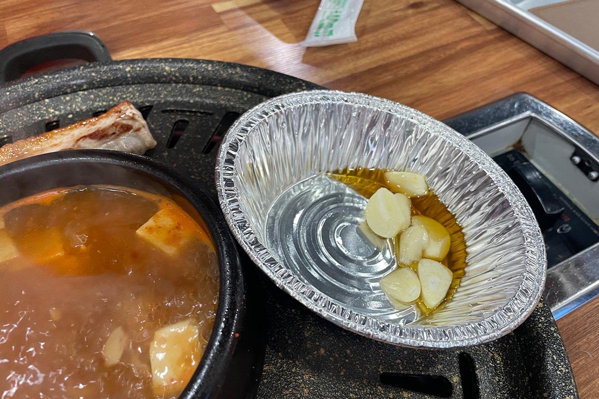 韓国旅行 韓国グルメ旅行 韓国グルメ 明洞グルメ店 明洞 オントリセンコギ サムギョプサル食べ放題