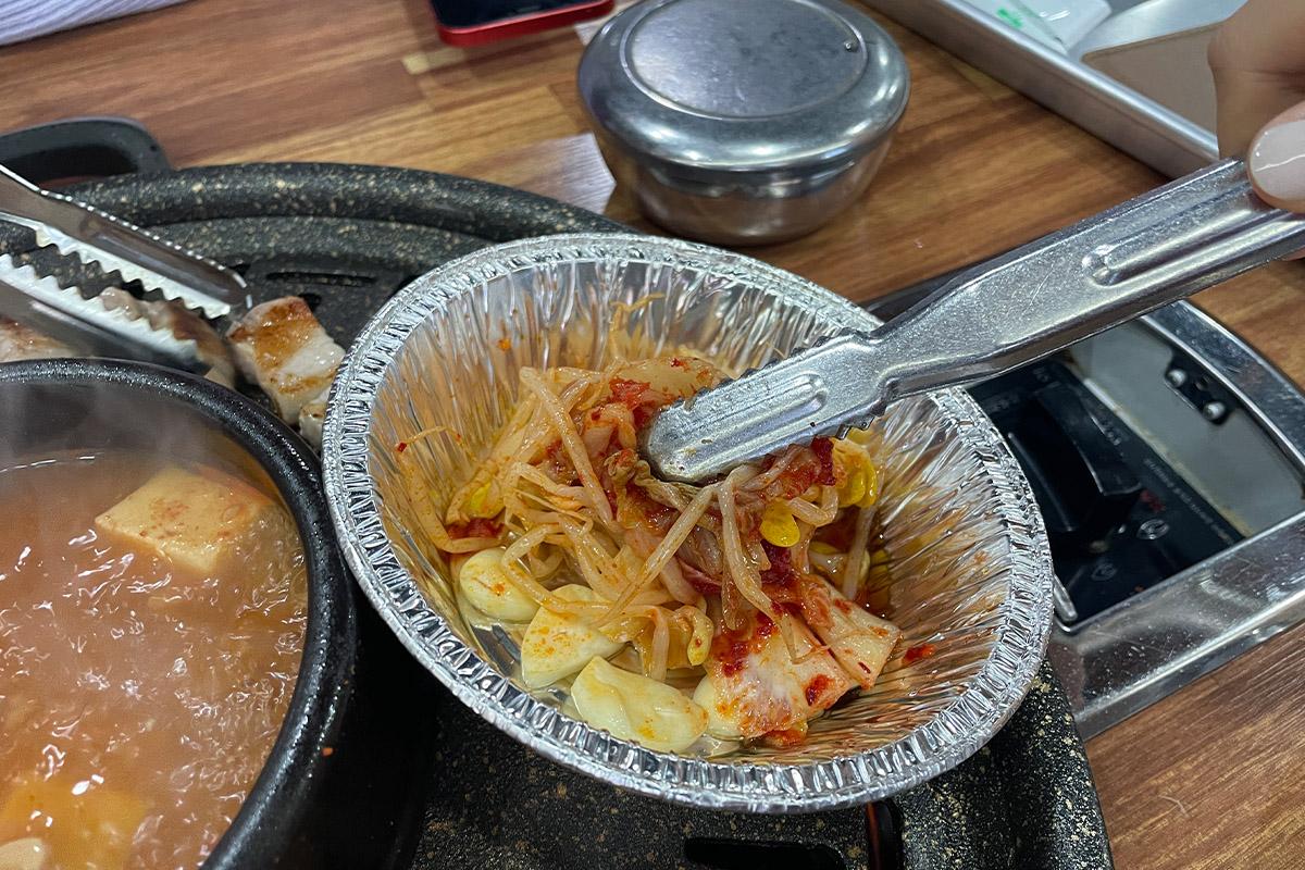 韓国旅行 韓国グルメ旅行 韓国グルメ 明洞グルメ店 明洞 オントリセンコギ サムギョプサル食べ放題