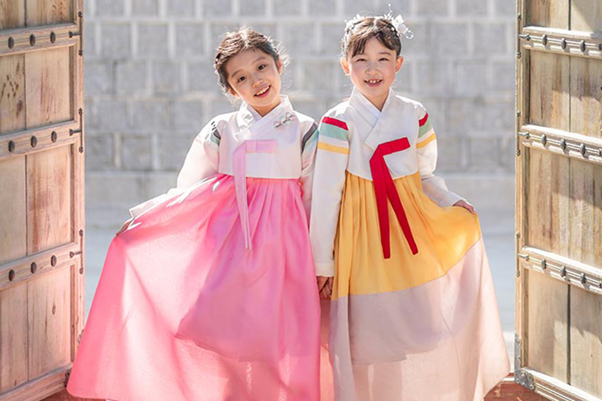 ジジベベ韓服店の広々とした試着スペース