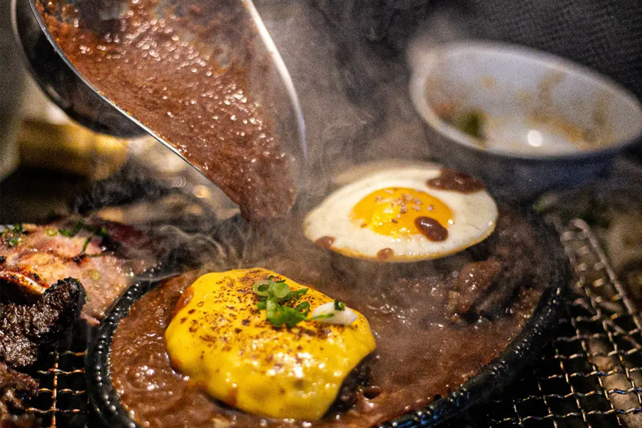 高速巴士站 南營洞兩門烤肉 발효 간장 맛의 비밀 전통 조미육