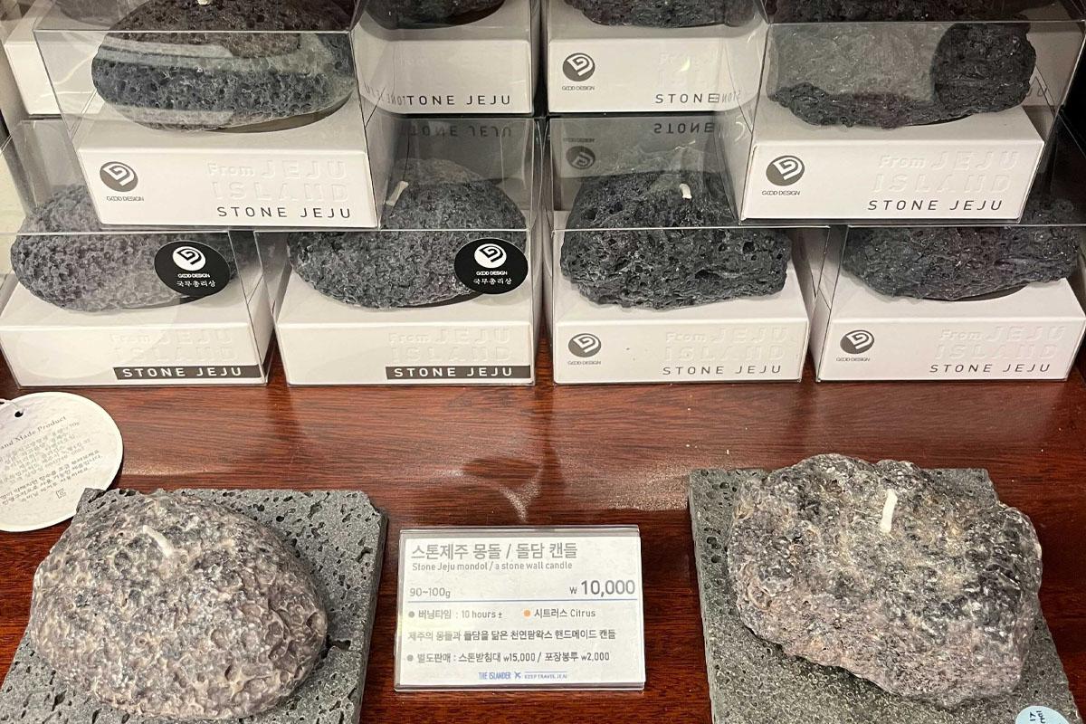 More Jeju soaps in the shapes of oranges and basalt.