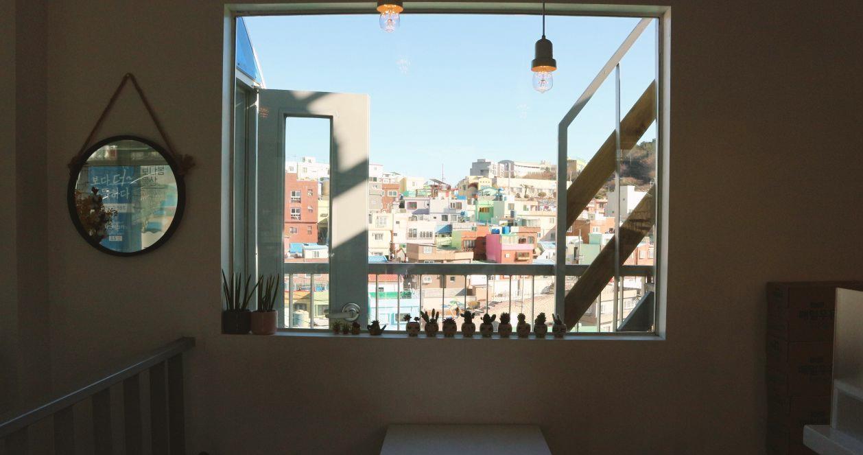 Quán cafe VODA VOM（보다봄）