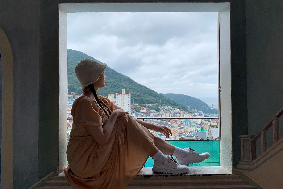 chụp ảnh ở Làng văn hoá Gamcheon Busan