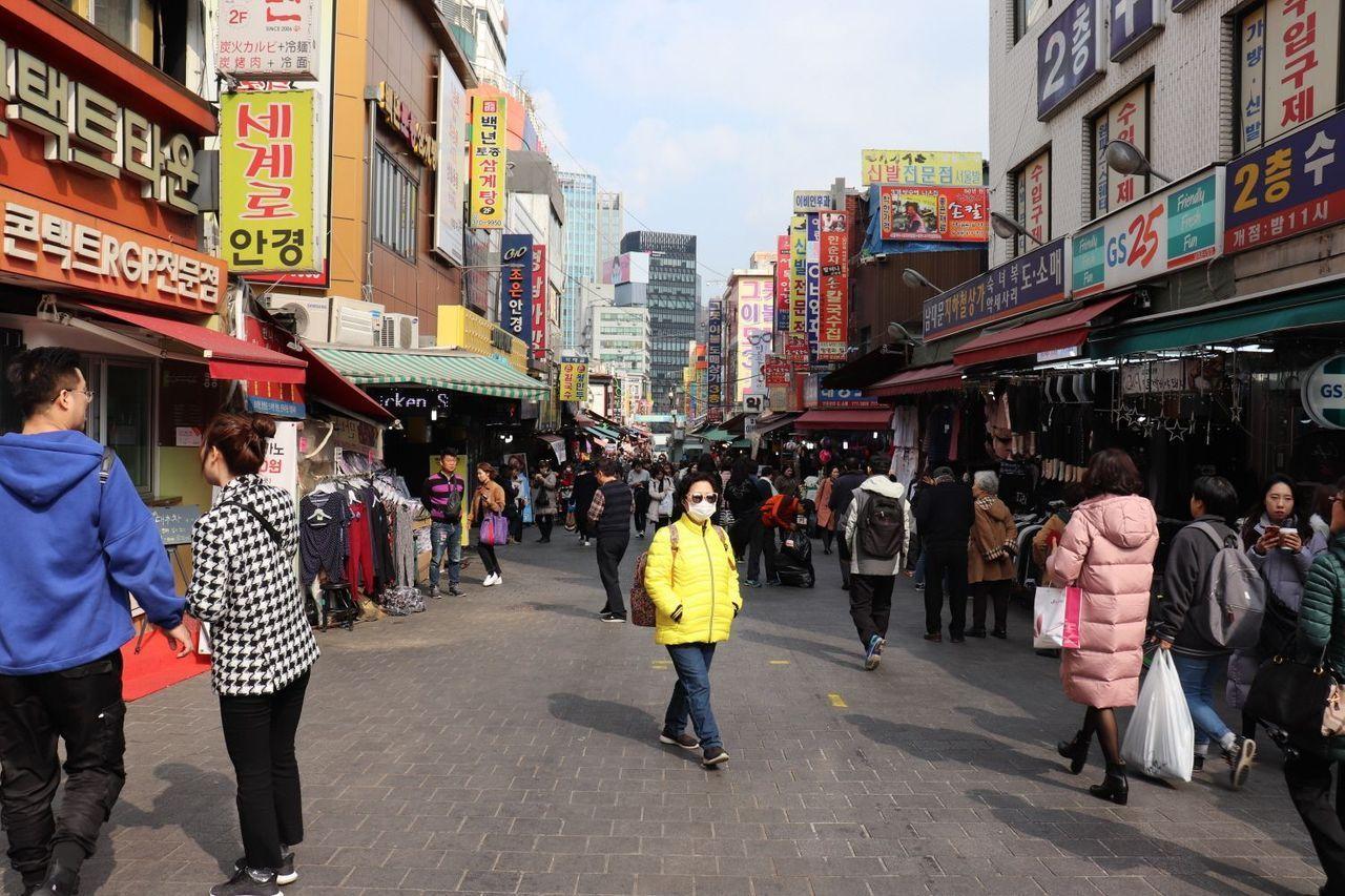 Namdaemun Market Seoul Sanghwae｜Dried strawberry - Seoul/Korea (Creatrip)