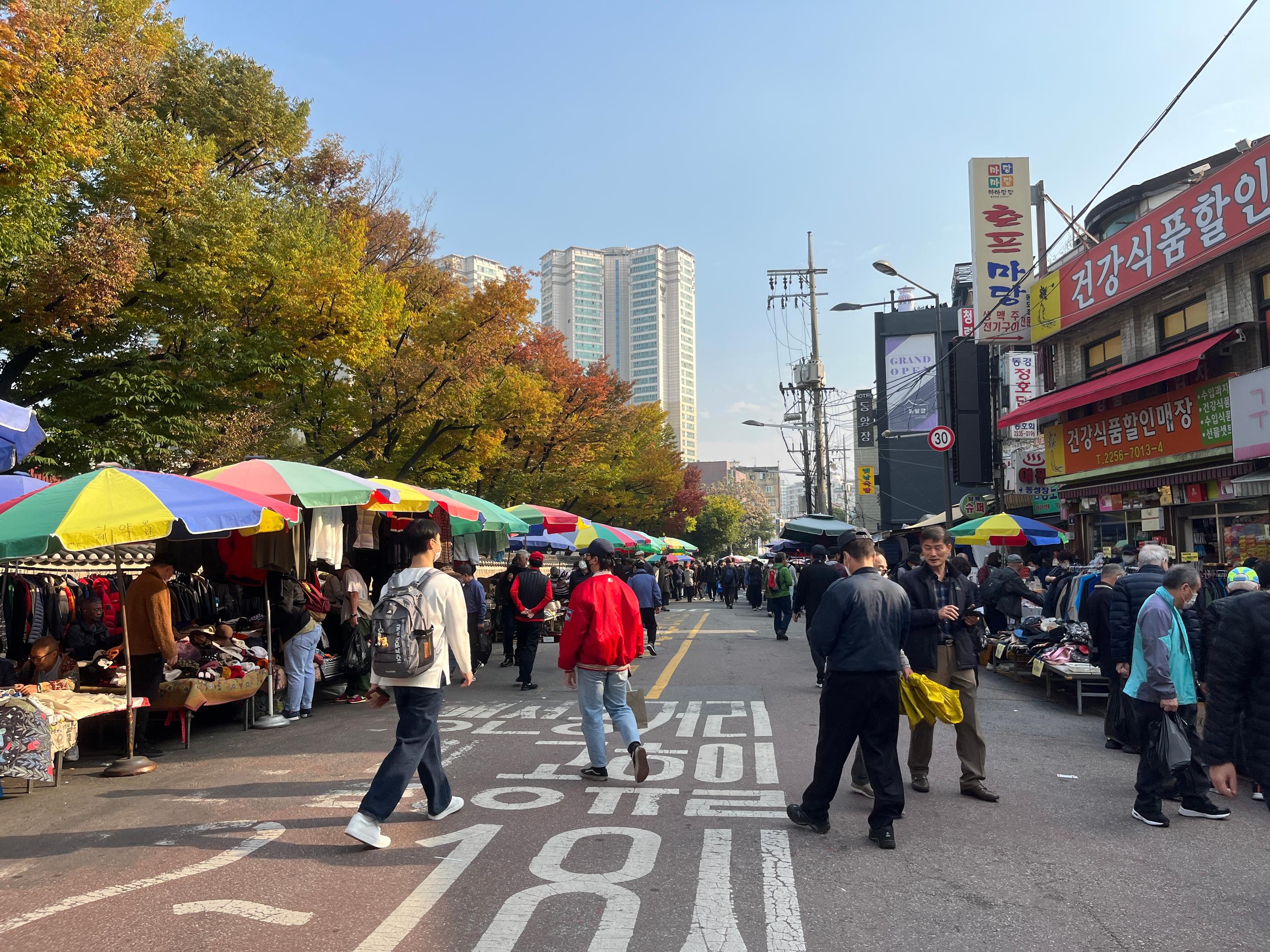 韓国旅行、韓国ショッピング、ソウル旅行、韓国スーパー、イーマート、emart清渓川店、ノーブランド、韓国おみやげ、東廟駅、東大門