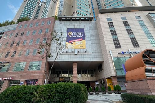 siêu thị Emart chi nhánh Cheonggyecheon