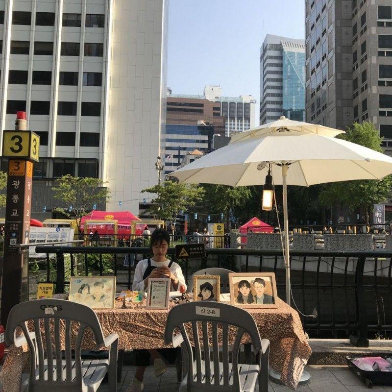 ตลาดนัดกลางคืนที่มีเอกลักษณ์ในโซลนี้ต้องเลื่อนจัดไป เนื่องจากสถานการณ์การระบาดของไวรัสในปีนี้