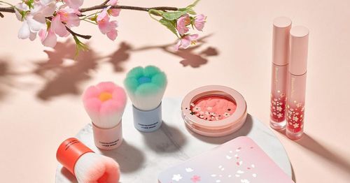 【Korean beauty】Spring love is in the air! Etude House's new-launch limited Cherry Blossom edition. Korean beauties' must have items for Spring makeup!