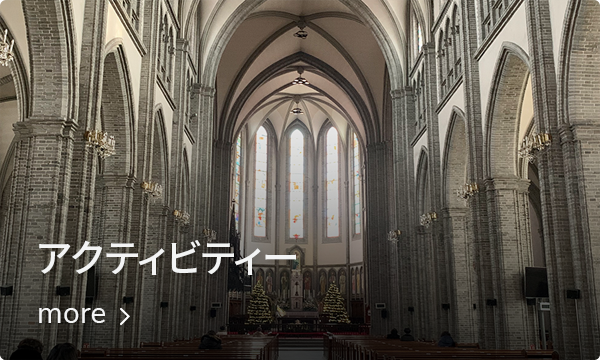 ソウル明洞で楽しむアクティビティの一つ、韓国の伝統的なパフォーマンスの様子