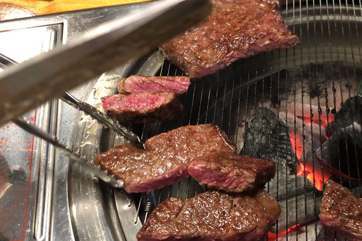 馬場洞韓牛享受美食的食客