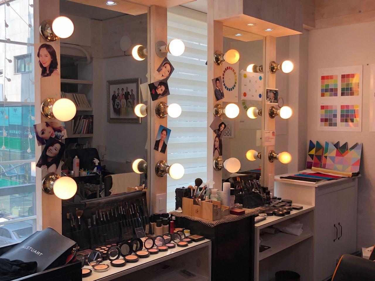 Hongdae ID Photo - Woori Dongnae Photo Studio (우리동네사진관 홍대점)