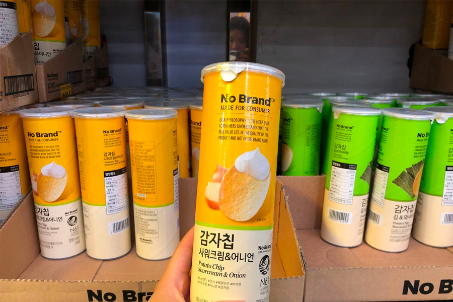No Brand 大桶裝黃油餅乾,韓國新村 No Brand 商店人氣商品,深受消費者喜愛的高性價比選擇。