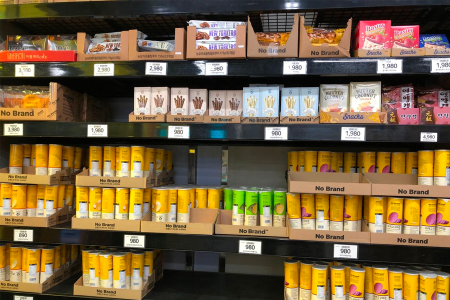 No Brand 葡萄柚和檸檬茶,韓國 No Brand 商店特色飲品,受消費者喜愛的高性價比選擇。