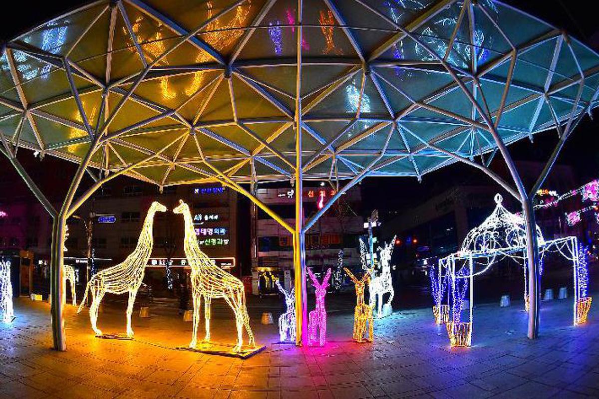 Korean Winter Festivals: Jecheon Frozen Festival