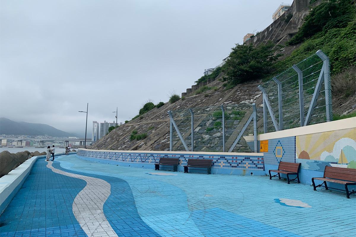 Ocean Promenade in Huinnyeoul Culture Village