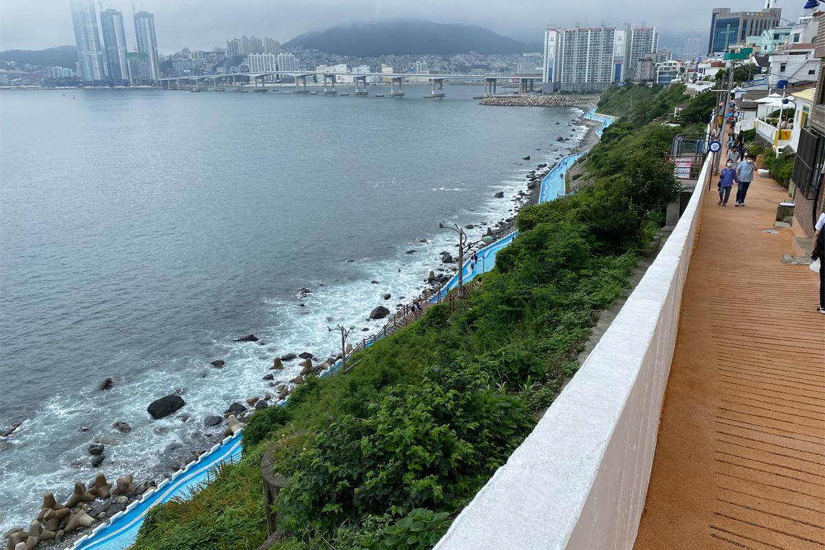 ocean and city view from Huinnyeoul Culture Village upper road