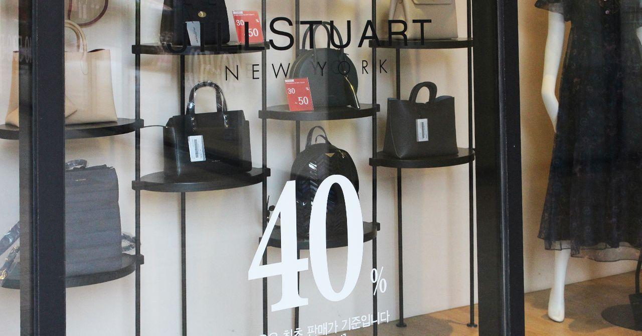 【คยองชองกเยชอน เกาหลี】ตะลุยตลาดนัดกลางคืนที่คลองชองกเยชอน 2025! เดินเลียบคลองชองกเยชอนสวย ๆ และตะลุยตลาดนัดกลางคืนกัน!